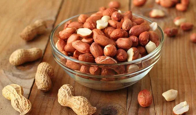 خواص درمانی بادام زمینی